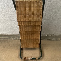 雑誌棚　の画像