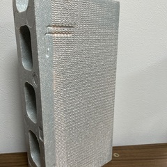 発泡スチール製のブロック　中古品の画像