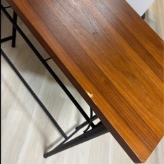 カウンターテーブルの画像