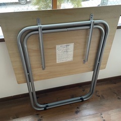 お取引き様決定　折りたたみ式テーブルの画像