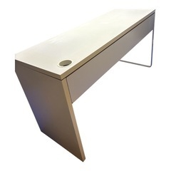 IKEA　ミッケ デスク, ホワイト, 142x50 cmの画像