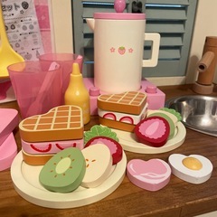【廃盤品】野いちごおままごと　いちごのワッフルメーカーセットの画像