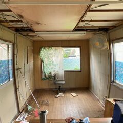 プレハブの画像