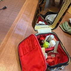 レトロ コスメボックス メイクボックスの画像