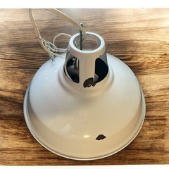 ホーローペンダントライトの画像