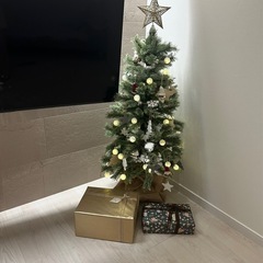 【美品】𝐋𝐎𝐖𝐘𝐀 ロウヤ クリスマスツリー120cm オーナメント/IKEA収納ケース付の画像