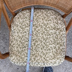 中古　ラタン　回転座椅子　ロータイプ　ブラウンの画像