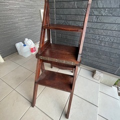 (お譲り先決定)アンティーク 椅子 踏み台の画像