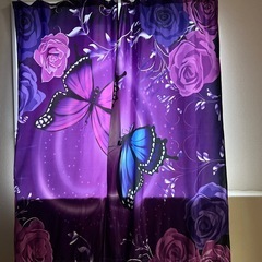 カーテンの画像