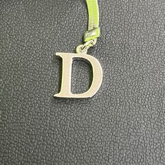 Christian Dior クリスチャンディオール CDモチーフ リボン シルバーメタル ブローチの画像