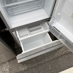 2019年製　アクア　126L 冷蔵庫　AQR-13Hの画像