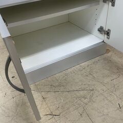 リサイクルショップどりーむ荒田店　No5266 食器棚　キッチンボード　縦長　スリムタイプ　コンセント付き♪　の画像