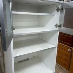 リサイクルショップどりーむ荒田店　No5266 食器棚　キッチンボード　縦長　スリムタイプ　コンセント付き♪　の画像