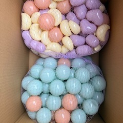 海洋球たくさんの画像