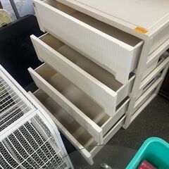 リサイクルショップどりーむ荒田店　No5246 ４段収納　プラスチック　衣類収納　軽量コンパクトで邪魔にならない♪の画像