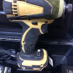 マキタ18vインパクトドライバTD146D中古美品オリジナルハウジングの画像