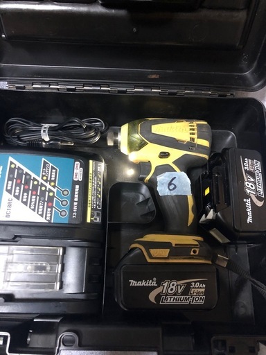 マキタ18vインパクトドライバTD146D中古美品オリジナルハウジング