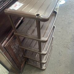 リサイクルショップどりーむ荒田店　No5254 シューズラック　簡易　玄関収納　プラスチック 4段　コンパクトの画像