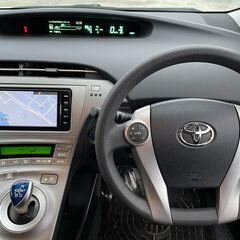 トヨタ　プリウス　Sの画像