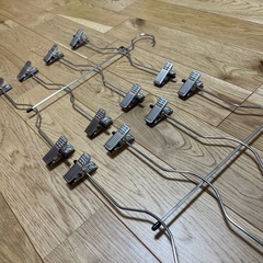 【美品】2本セット 4連ハンガー 《かさばらず、すっきり収納》
の画像