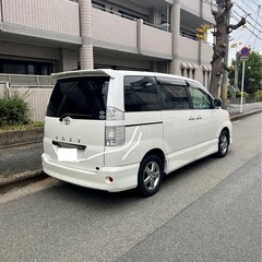 ヴォクシー　VOXY ミニバンの画像