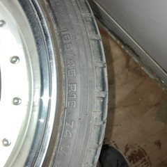 サマータイヤの画像