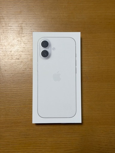 iPhone17   ホワイト　純正ケース付き