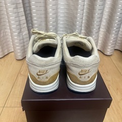 中古NIKEエアマックスの画像