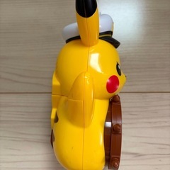 キャプテンピカチュウ 目覚まし時計
の画像