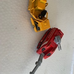 トミカ　ロードローラーとハイパーレスキュー車の画像
