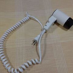 ◆【中古】　《ヘアドライヤー》　※お子さま用としても、丁度良い大きさ。の画像