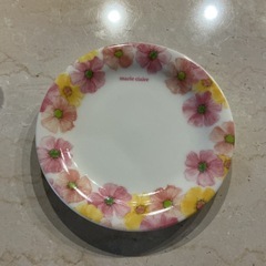 2点セット🌸カップ&ソーサーセット✨marieclaireマリ•クレール花柄🌼食器雑貨和食器コーヒーカップ☕️ピンク•オレンジ•黄色•緑の画像