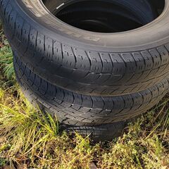 タイヤ売りますの画像