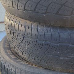 タイヤ売りますの画像