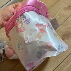 ポーチ サンリオの画像