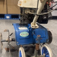 小型の耕運機の画像