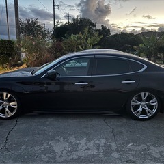 早い者勝ち　y51 フーガ370GTタイプS INFINITY m37の画像