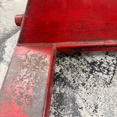 ビシャモン製ハンドリフト　動作は問題無し。画像の通り割れ有り溶接直しの画像