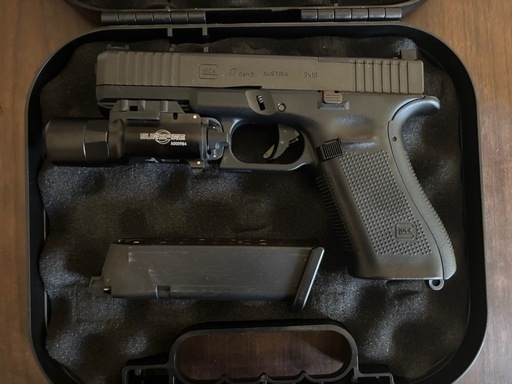 東京マルイ　Glock17 gen5 X300U-A付きエアガン