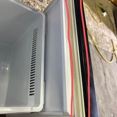 1050。22年冷蔵庫　配送無料！！の画像