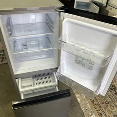 1050。22年冷蔵庫　配送無料！！の画像