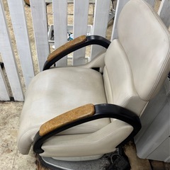 美容室のシャンプー椅子の画像