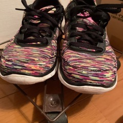 スケッチャーズ　レディース24センチの画像