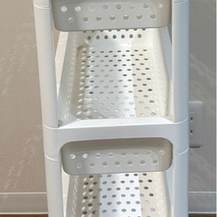 ニトリ　
スリムワゴン4段　2個の画像