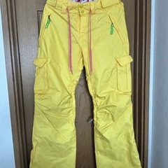 キスマークスノーウェア上下の画像