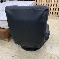 【ジモティー割引で最大15％OFF⭐️】ニトリ 肘付き回転コイル座椅子ジャックの画像