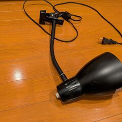 クリップの照明　LED電球付きの画像