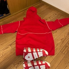 supremeパーカー　supreme NIKEコラボスニーカーの画像