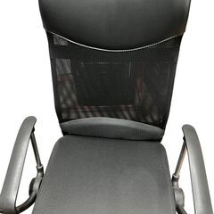 オフィスチェア メッシュバック ハイバックタイプ（肘掛け付き）の画像