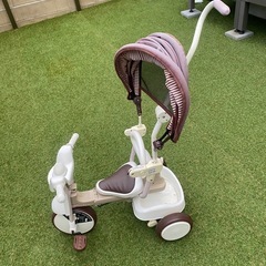 幼児用三輪車の画像
